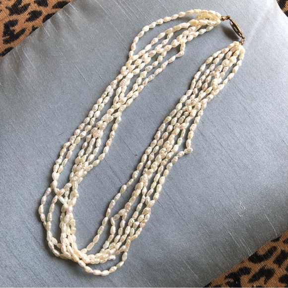 Jewelry - GENUINE SEED PEARL NECKLACE
